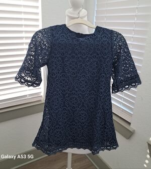 Elegant Navy Lace Girl's Dress. Size 2-3.